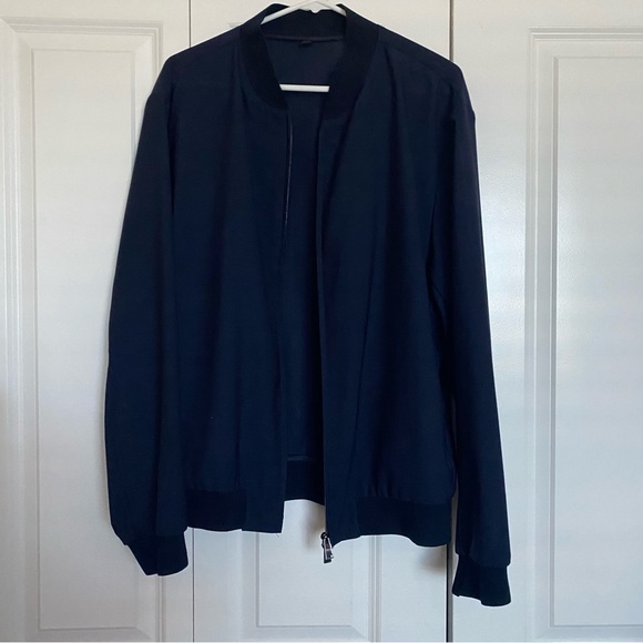 Hugo Boss Men’s Slim Fit Zip-up Jacket Size 42R Dark Blue - Picture 2 of 16